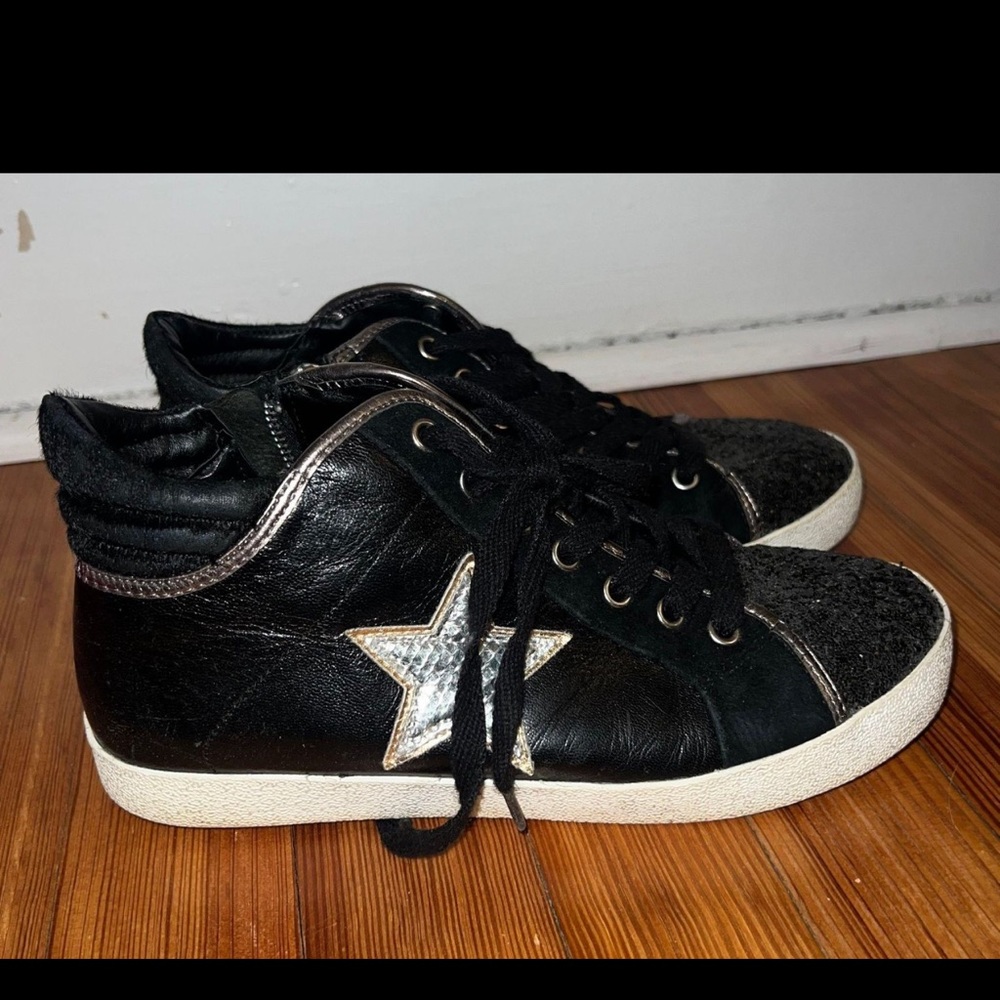 Steve Madden sneakers